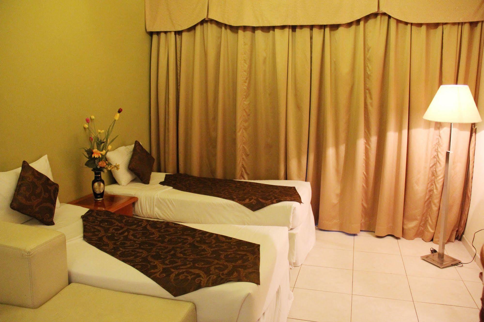 Grand Midwest Hotel Apartments Dubai Eksteriør bilde